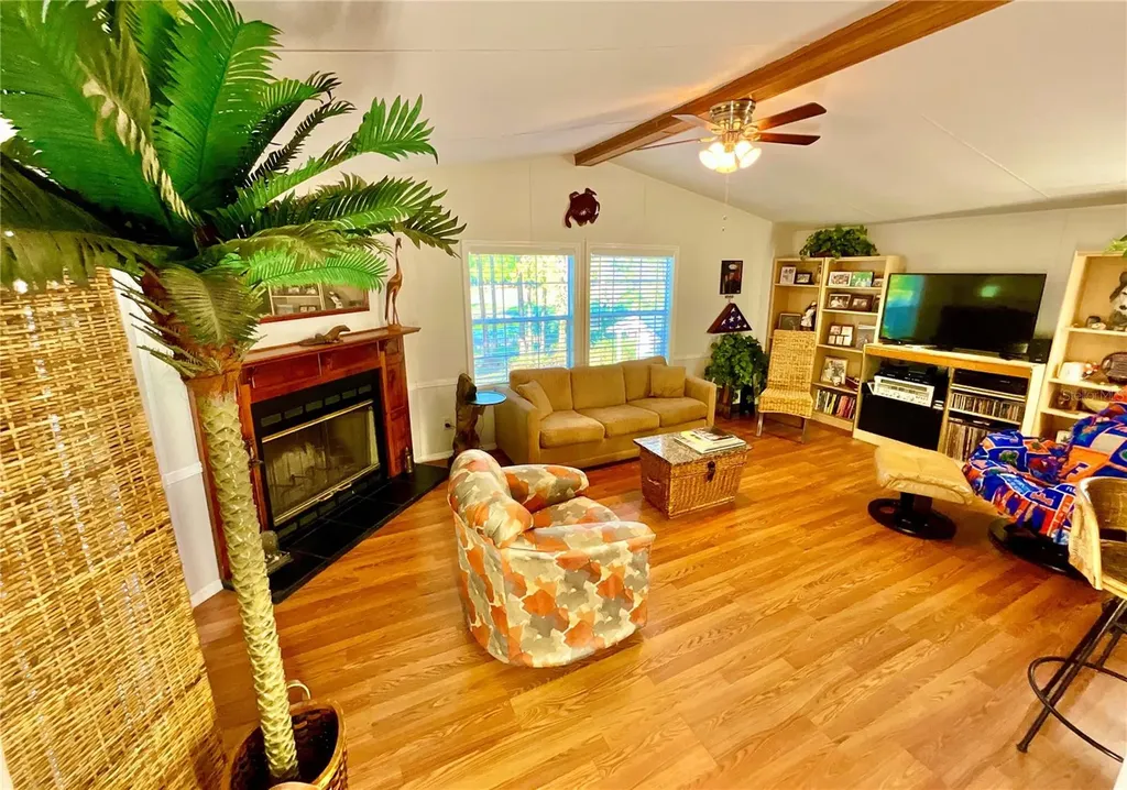 129 Crystal Lake Drive Melrose FL 32666