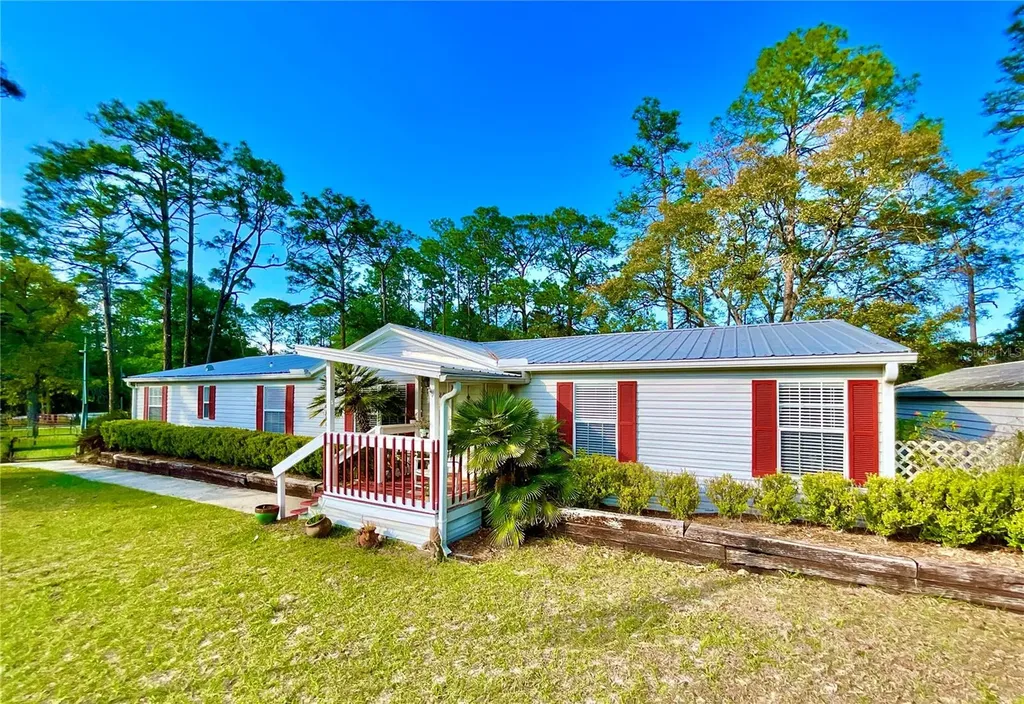129 Crystal Lake Drive Melrose FL 32666