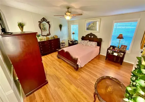 129 Crystal Lake Drive Melrose FL 32666