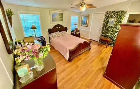 129 Crystal Lake Drive Melrose FL 32666