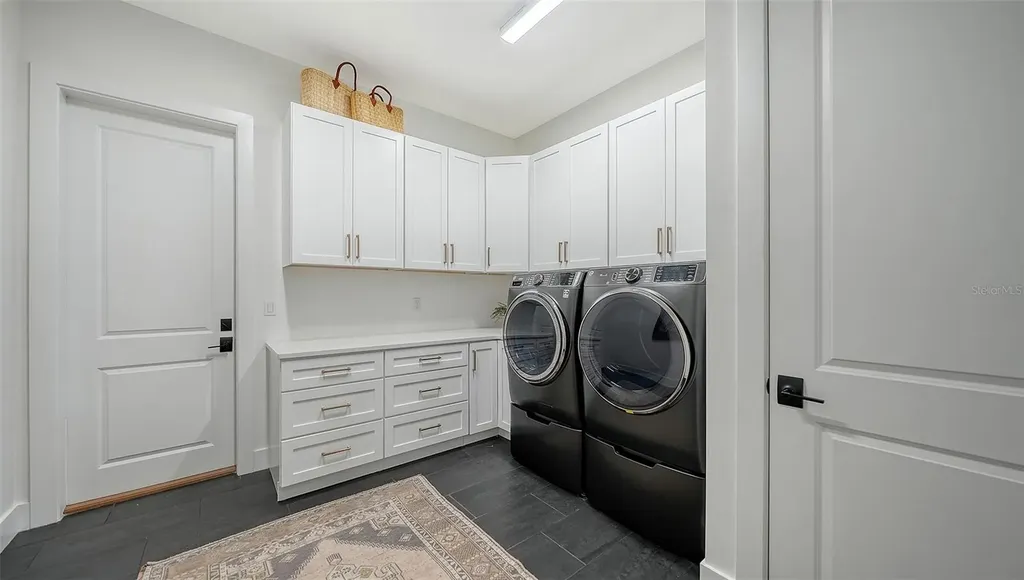 4513 Mondrian Court Sarasota FL 34240