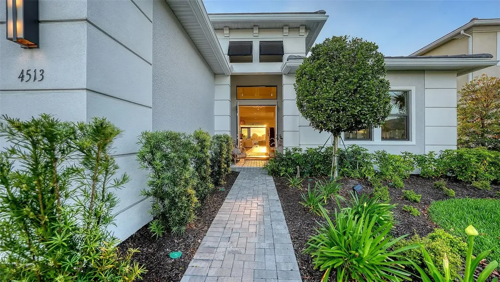 4513 Mondrian Court Sarasota FL 34240