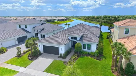 4513 Mondrian Court Sarasota FL 34240
