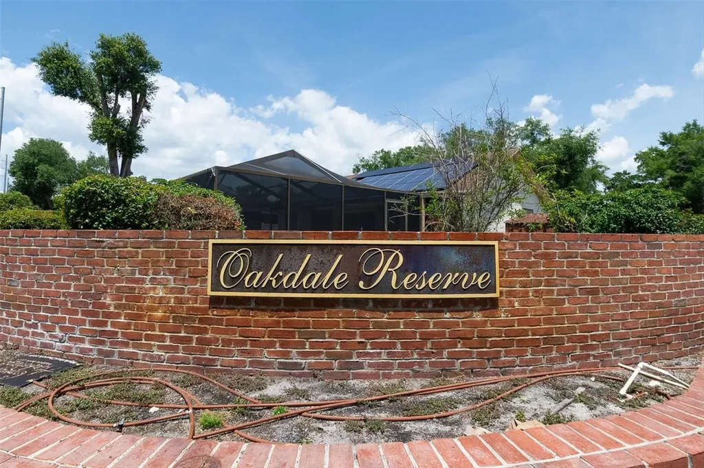 4704 Lighterwood Way Valrico FL 33596