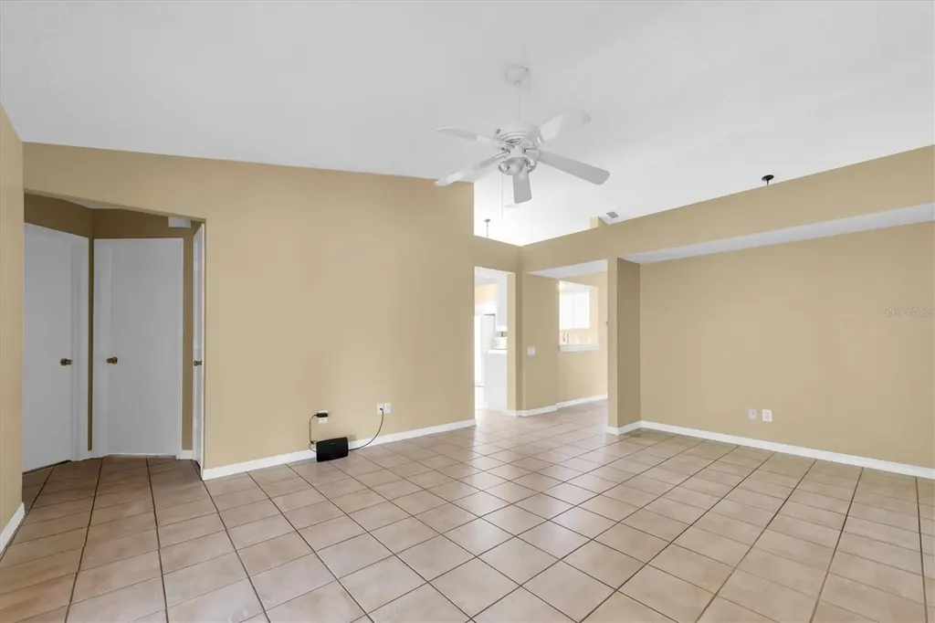 4704 Lighterwood Way Valrico FL 33596