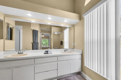 4704 Lighterwood Way Valrico FL 33596