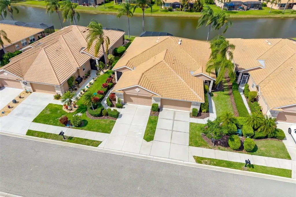8323 Eagle Isles Place Bradenton FL 34212