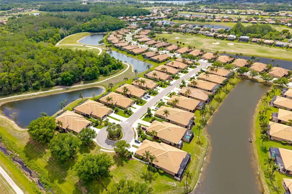 8323 Eagle Isles Place Bradenton FL 34212