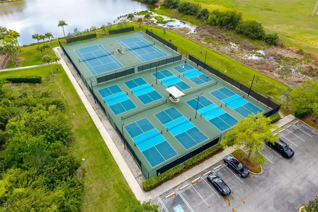 8323 Eagle Isles Place Bradenton FL 34212
