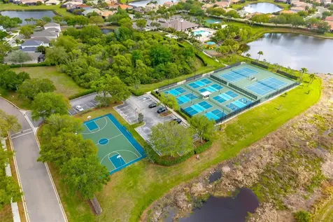 8323 Eagle Isles Place Bradenton FL 34212