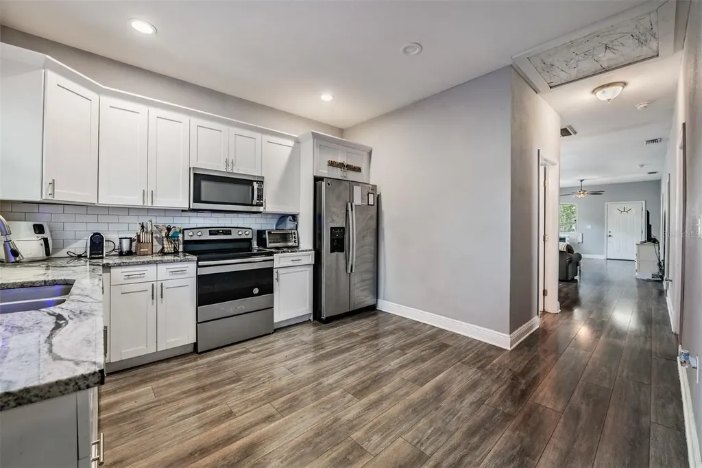 2334 W Spruce Street Tampa FL 33607