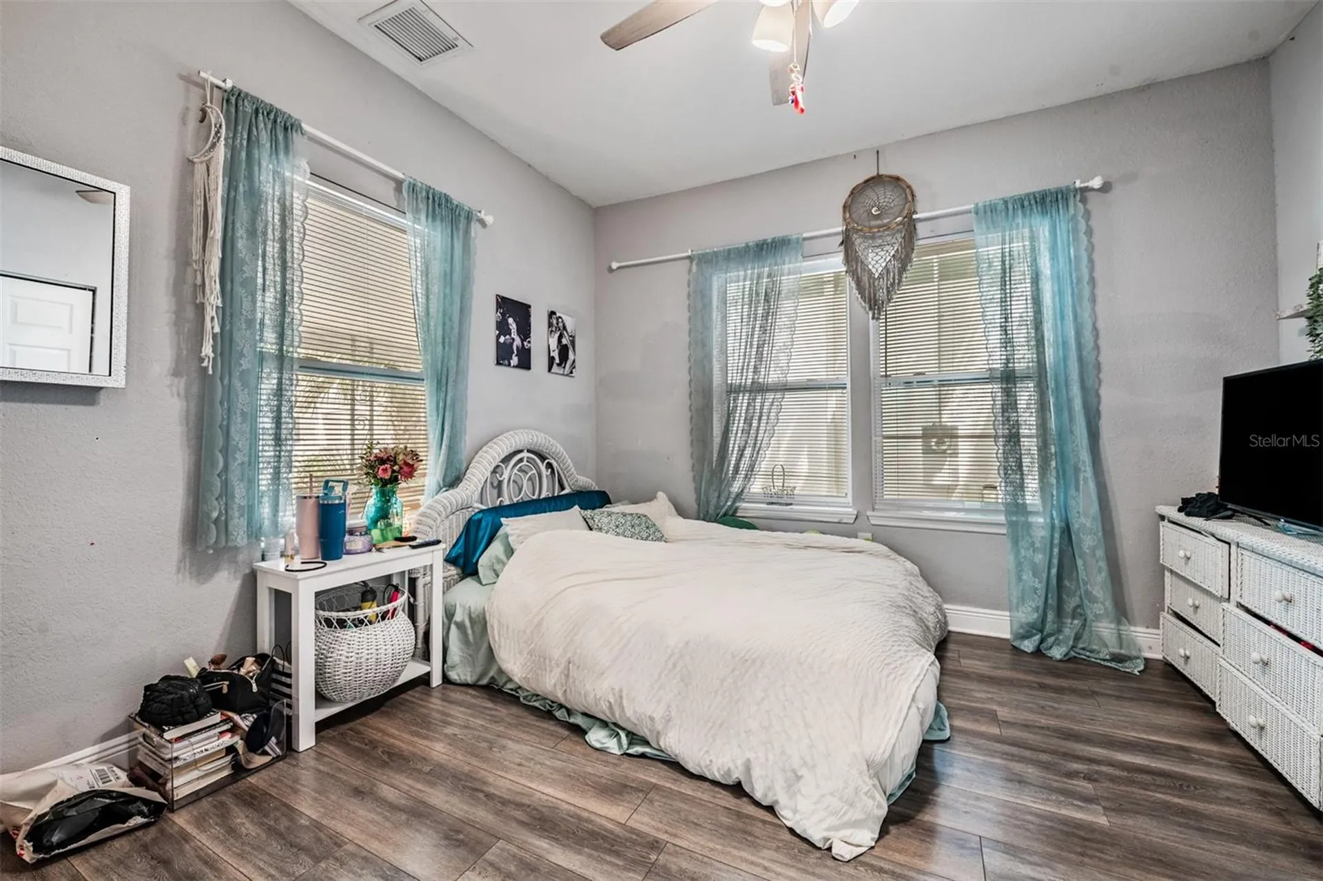 2334 W Spruce Street Tampa FL 33607