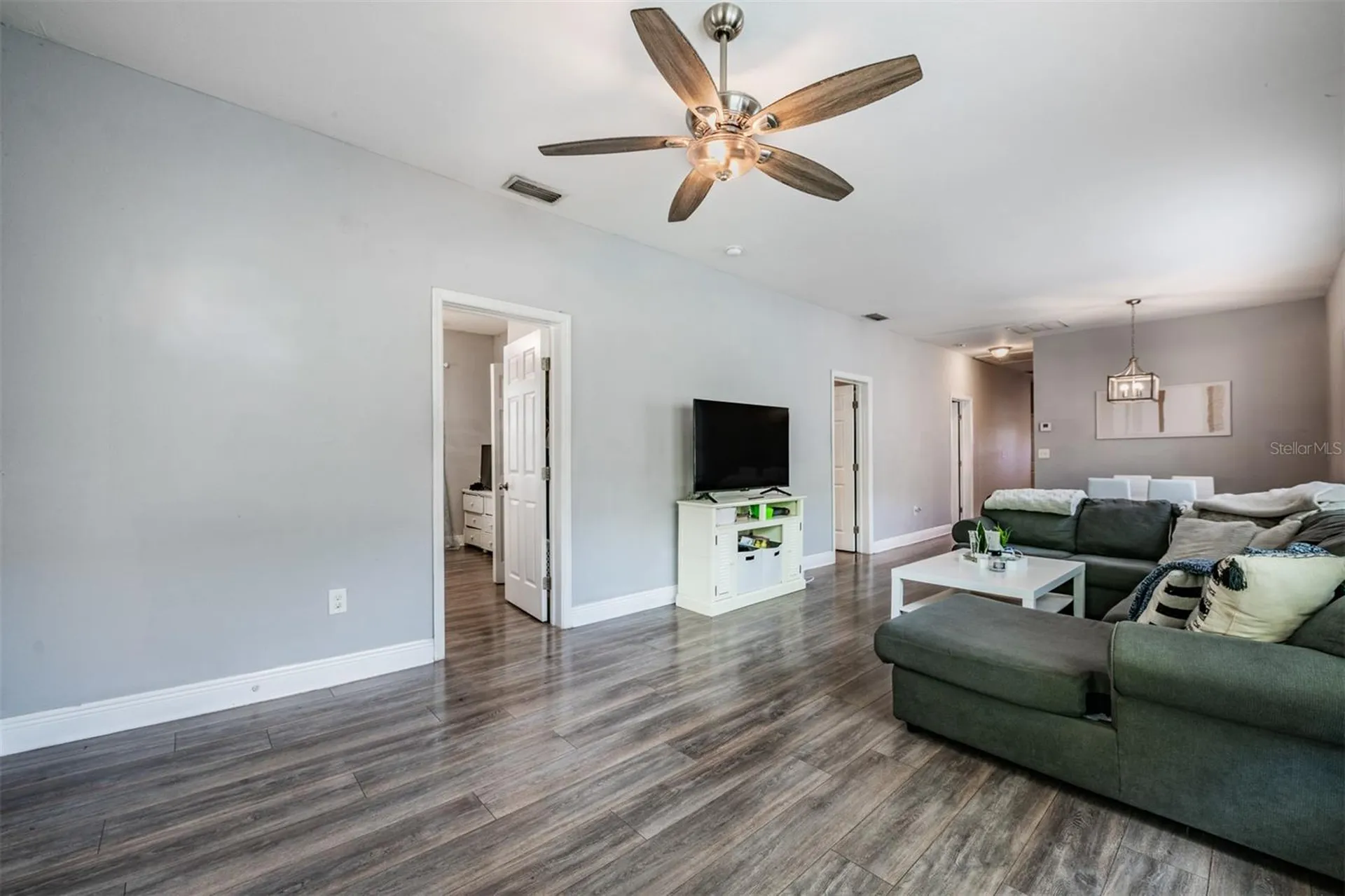 2334 W Spruce Street Tampa FL 33607