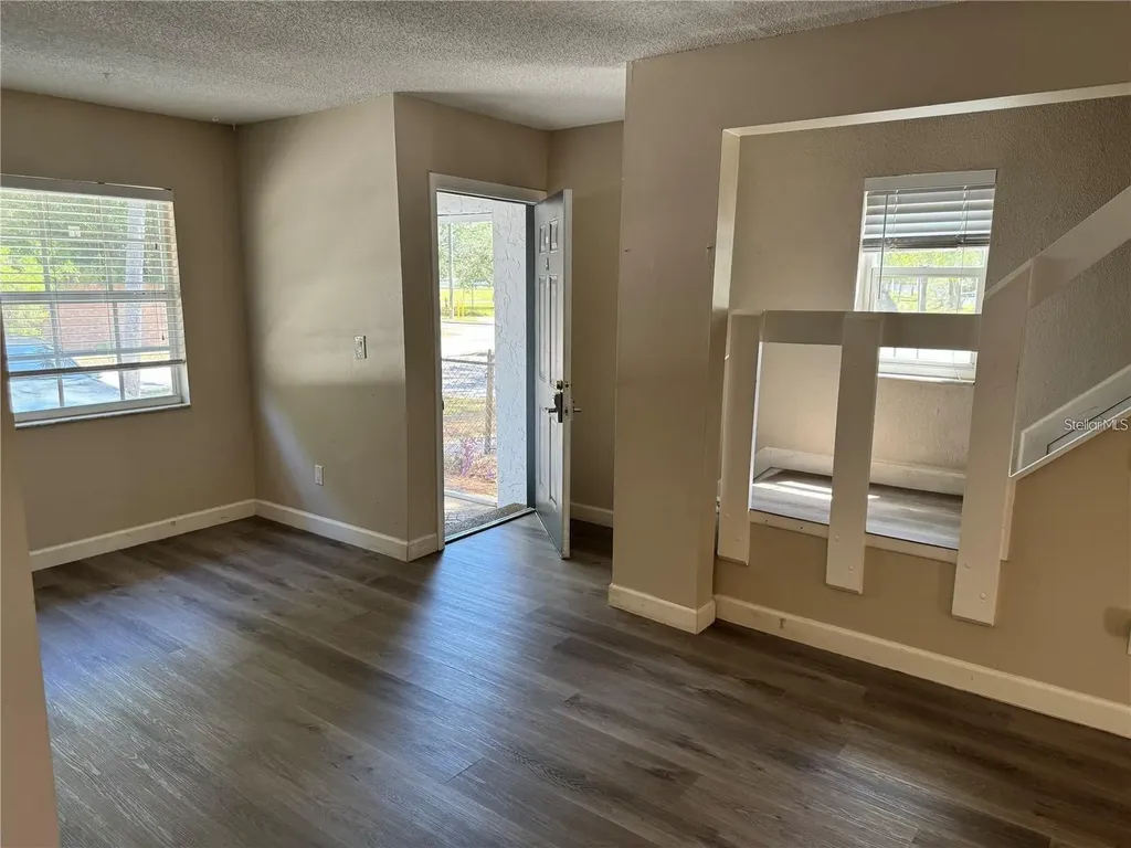 310 7th Street N Safety Harbor FL 34695