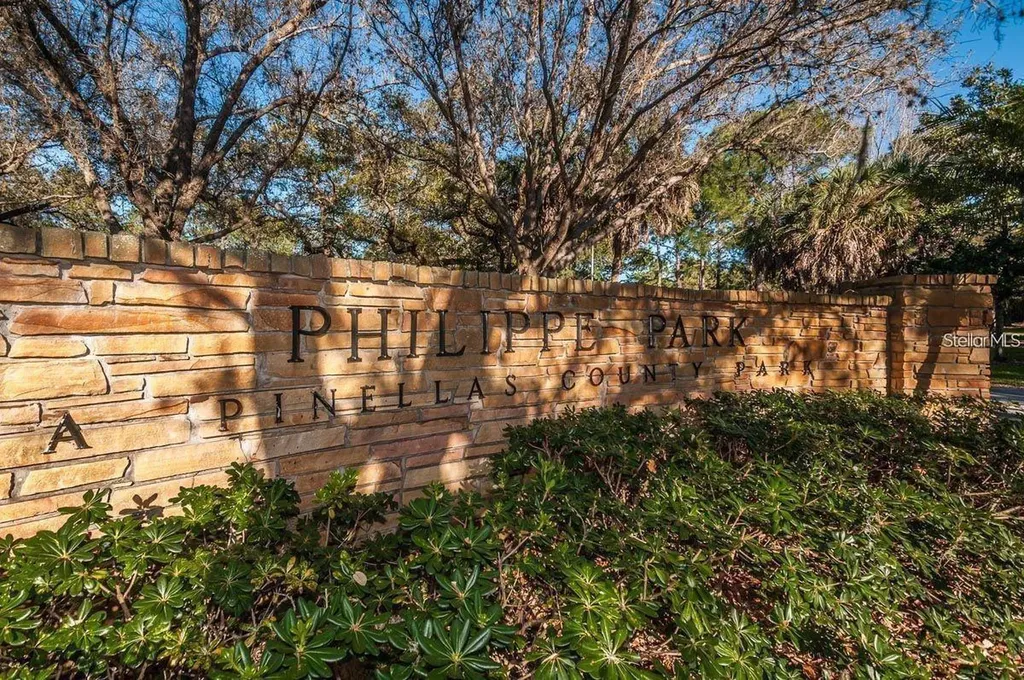 310 7th Street N Safety Harbor FL 34695