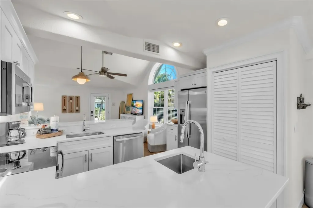 215 67th Street Holmes Beach FL 34217