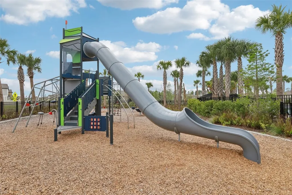 1804 Tahitian Sunrise Drive Plant City FL 33565