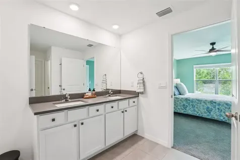 1804 Tahitian Sunrise Drive Plant City FL 33565