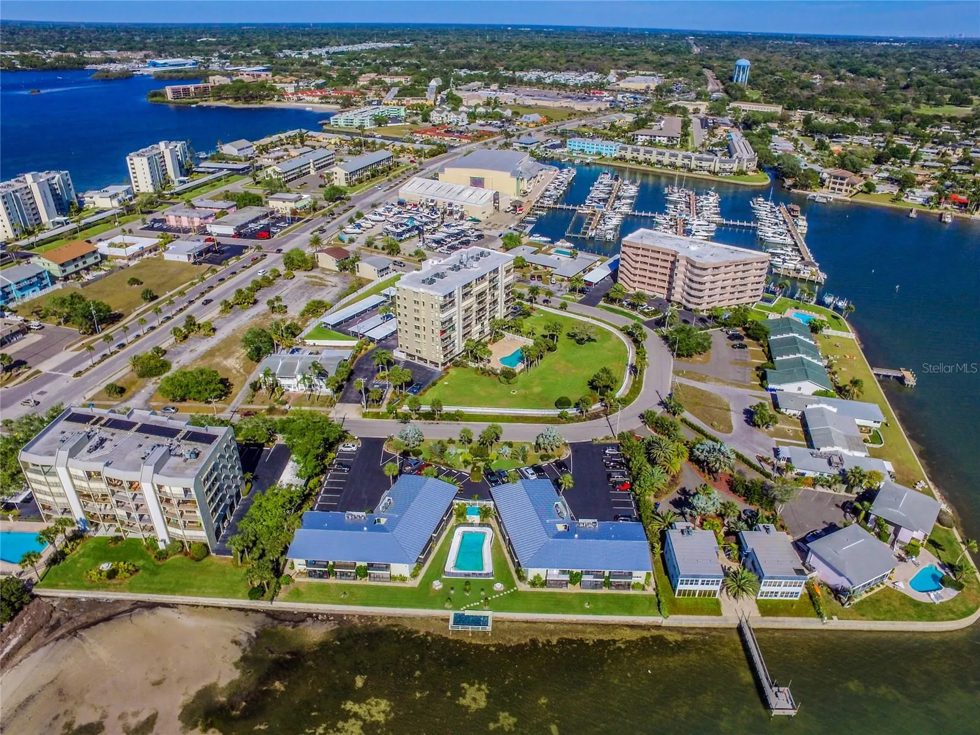 2566 Gary Circle Dunedin FL 34698