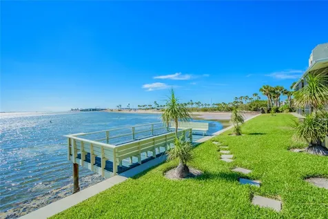 2566 Gary Circle Dunedin FL 34698