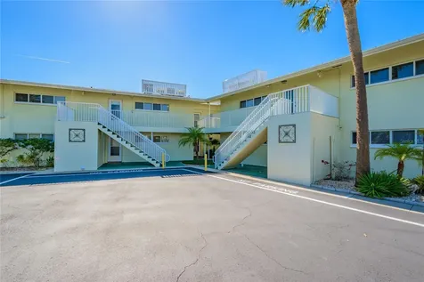 2566 Gary Circle Dunedin FL 34698