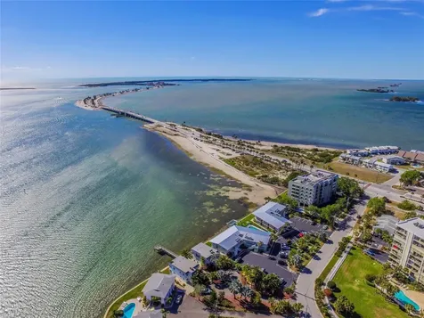 2566 Gary Circle Dunedin FL 34698