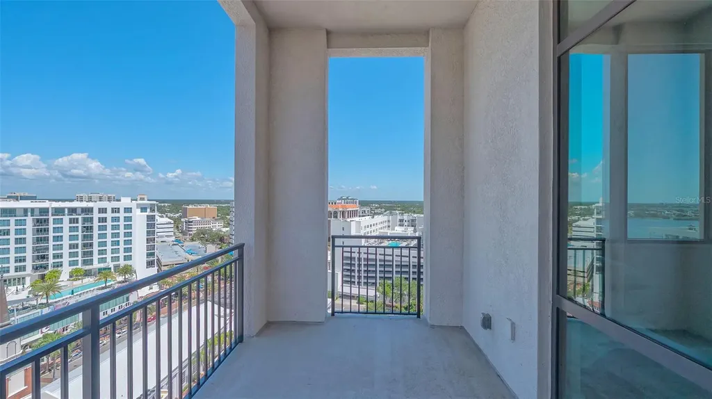 33 S Palm Avenue Sarasota FL 34236