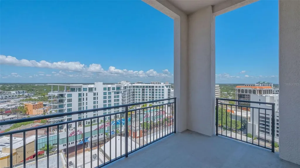 33 S Palm Avenue Sarasota FL 34236