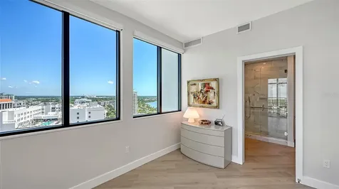 33 S Palm Avenue Sarasota FL 34236