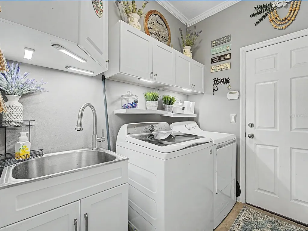 30959 Parrot Reef Court Wesley Chapel FL 33545