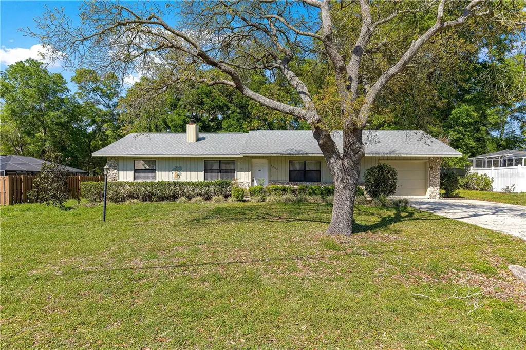 3202 NE 30th Court Ocala FL 34479