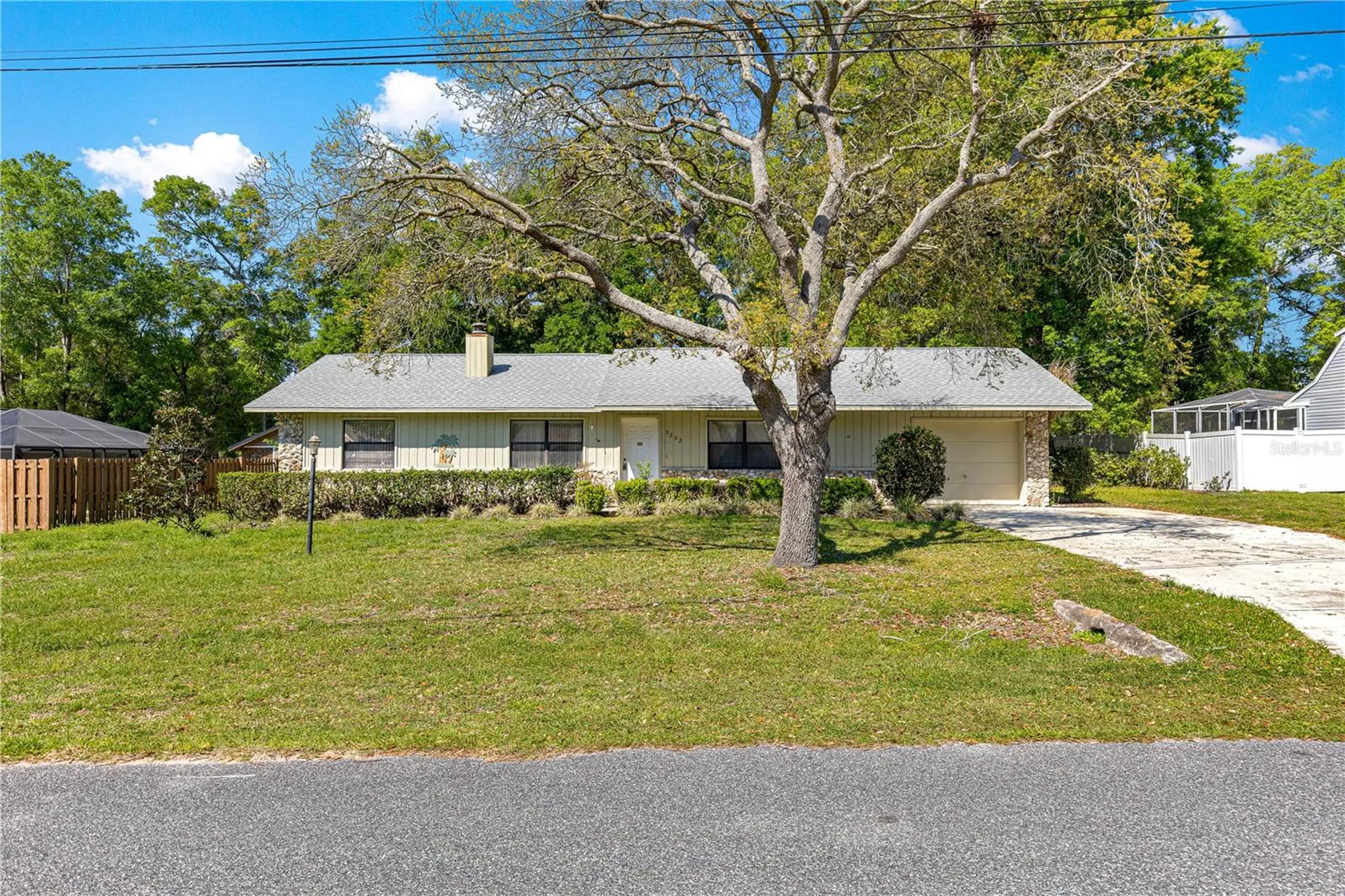 3202 NE 30th Court Ocala FL 34479