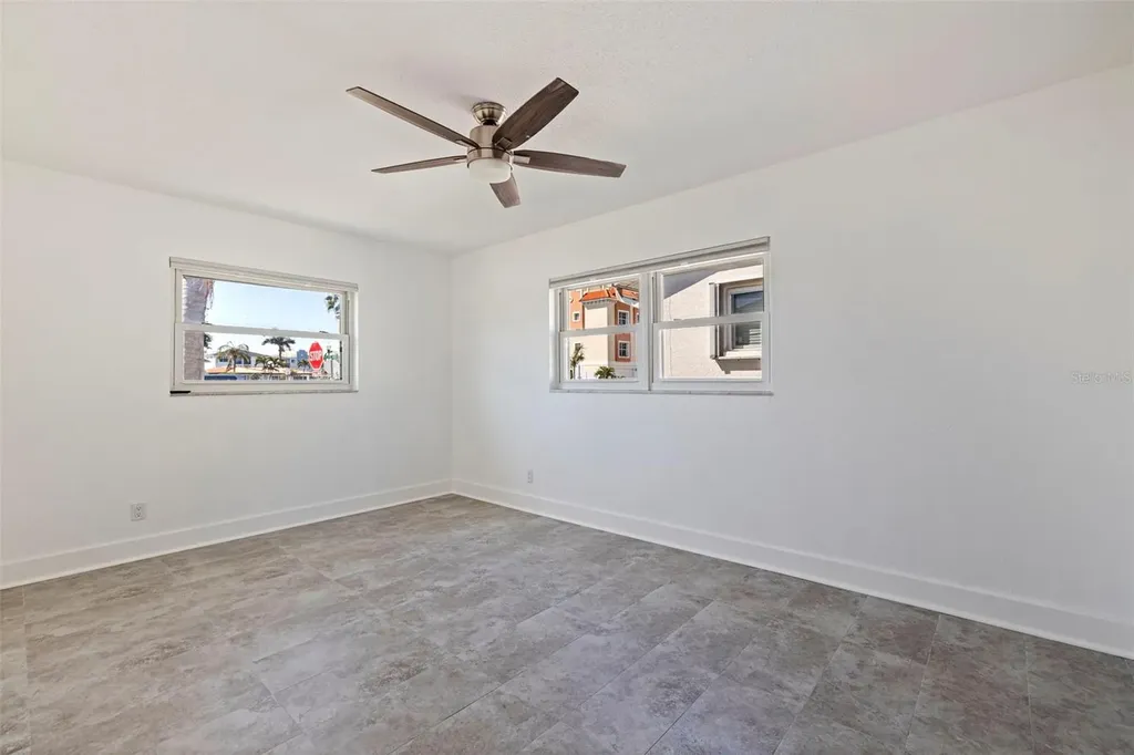 176 175th Avenue E Redington Shores FL 33708