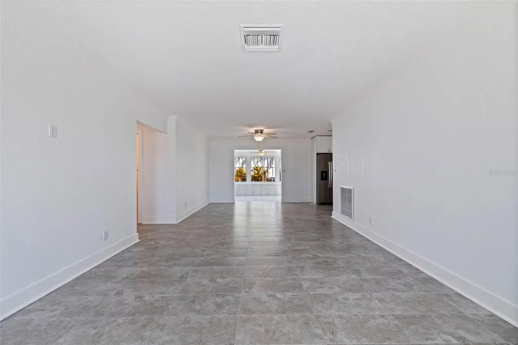 176 175th Avenue E Redington Shores FL 33708