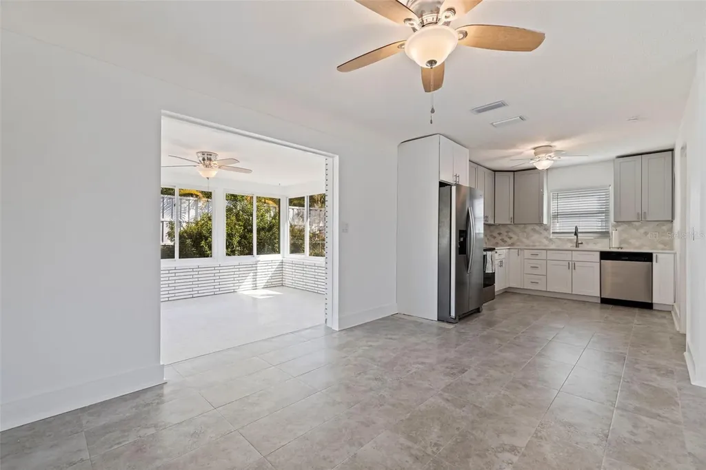 176 175th Avenue E Redington Shores FL 33708