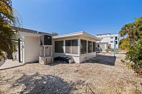 176 175th Avenue E Redington Shores FL 33708
