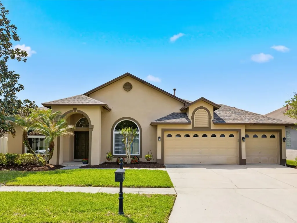 10017 Oxford Chapel Drive Tampa FL 33647