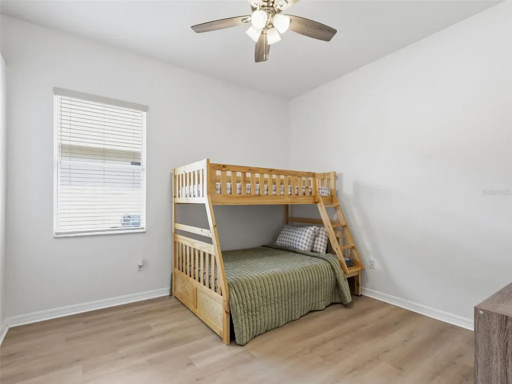 10017 Oxford Chapel Drive Tampa FL 33647