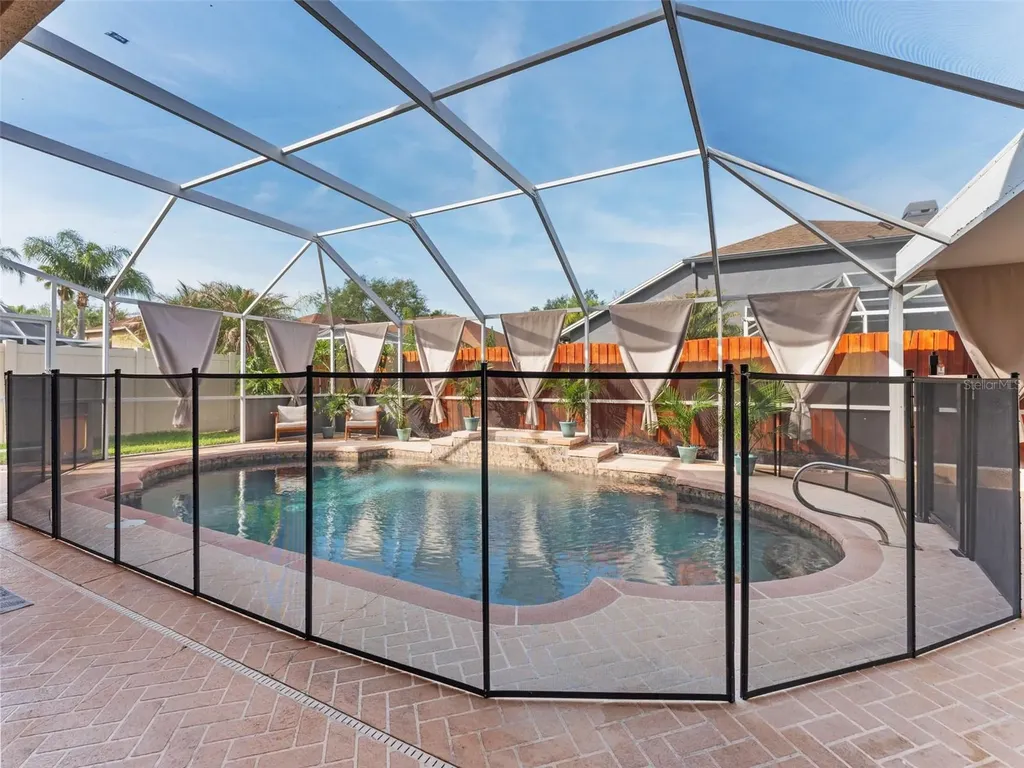 10017 Oxford Chapel Drive Tampa FL 33647
