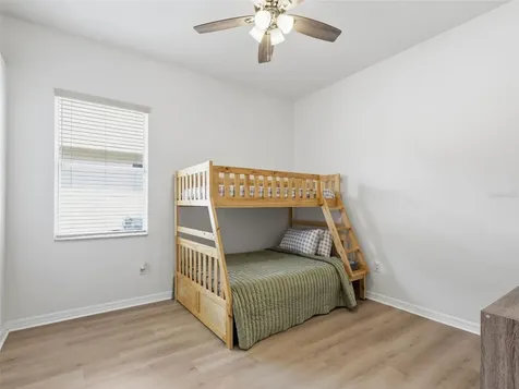 10017 Oxford Chapel Drive Tampa FL 33647
