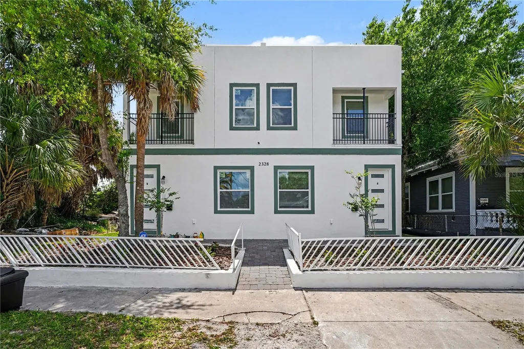 2328 W Spruce Street Tampa FL 33607