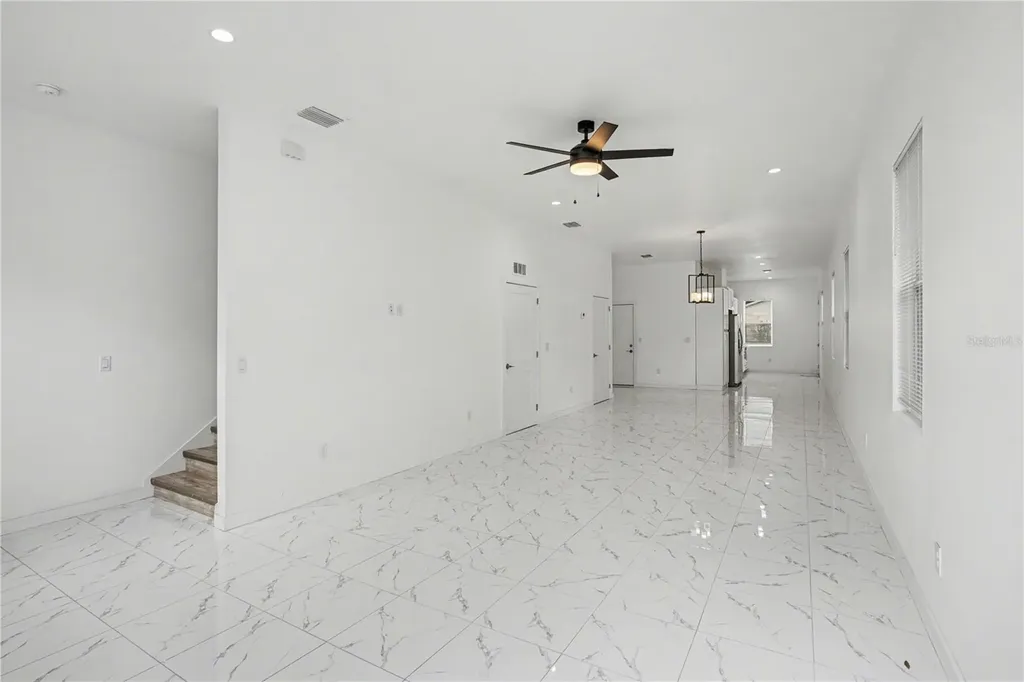 2328 W Spruce Street Tampa FL 33607