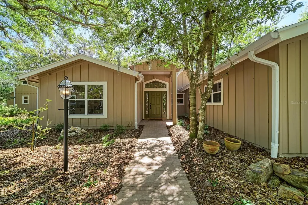 3705 62nd Street E Bradenton FL 34208