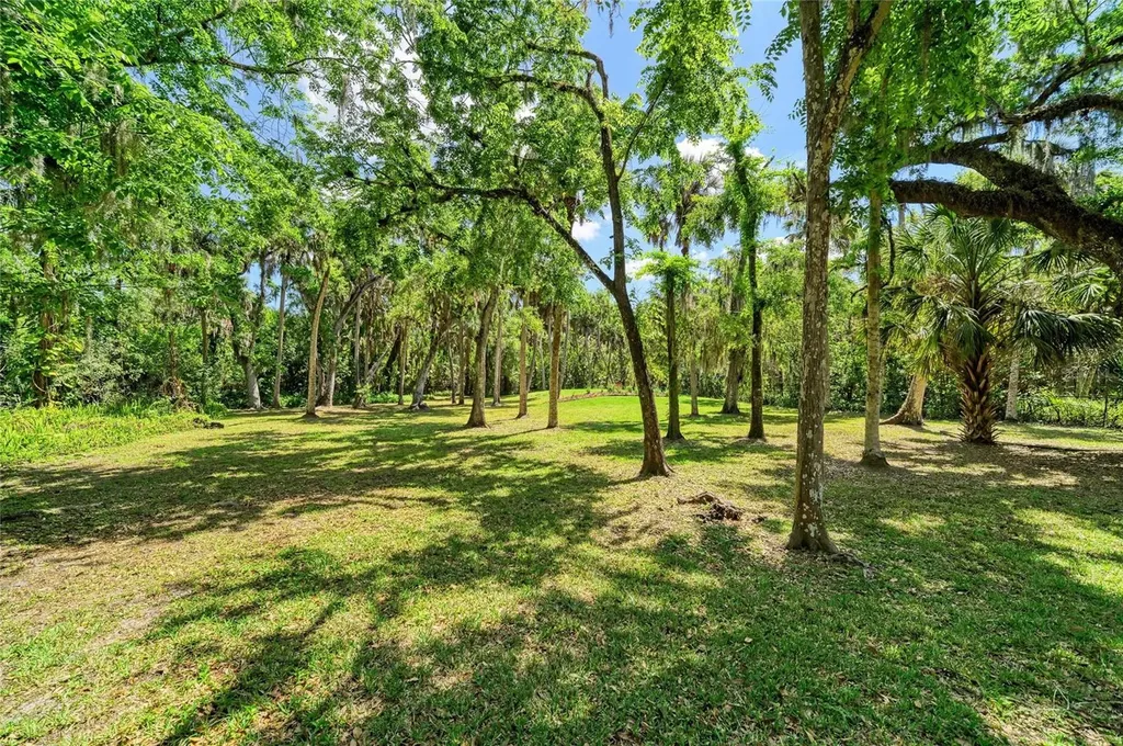 3705 62nd Street E Bradenton FL 34208