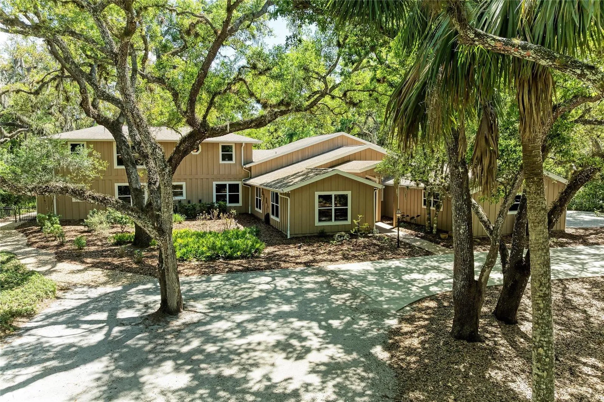 3705 62nd Street E Bradenton FL 34208