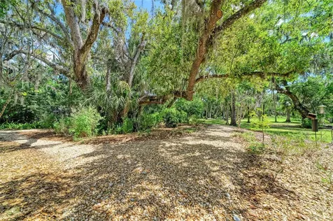 3705 62nd Street E Bradenton FL 34208