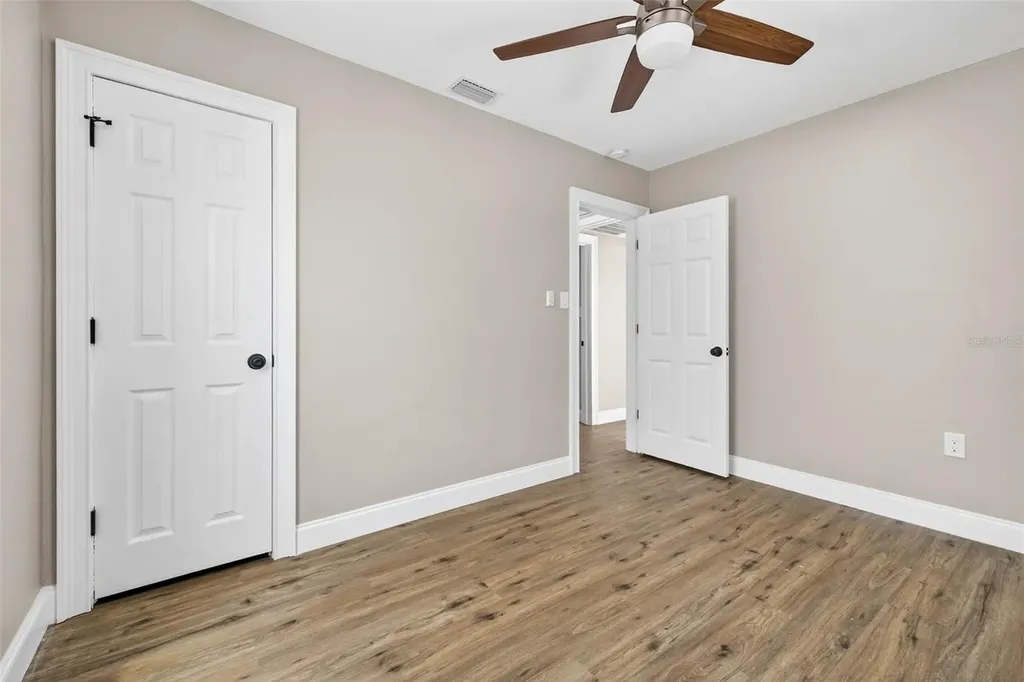3620 E Tampa Circle Tampa FL 33629