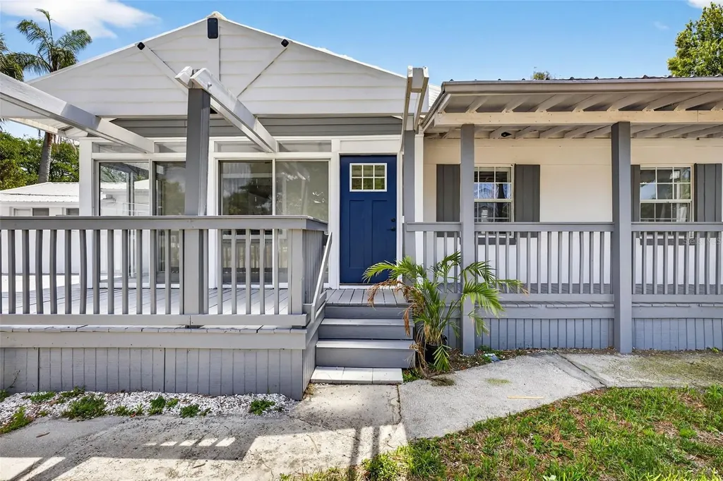 3620 E Tampa Circle Tampa FL 33629