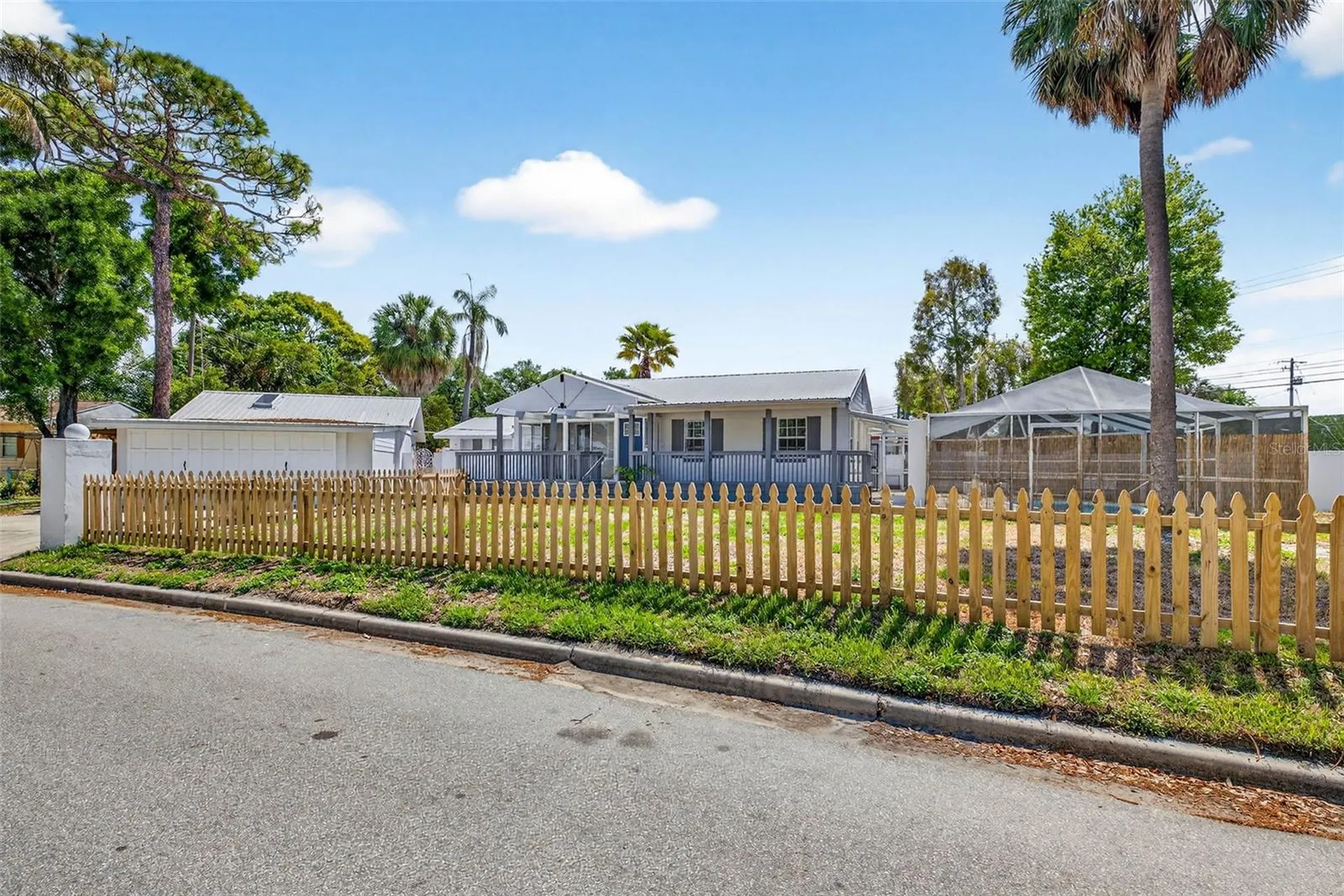 3620 E Tampa Circle Tampa FL 33629