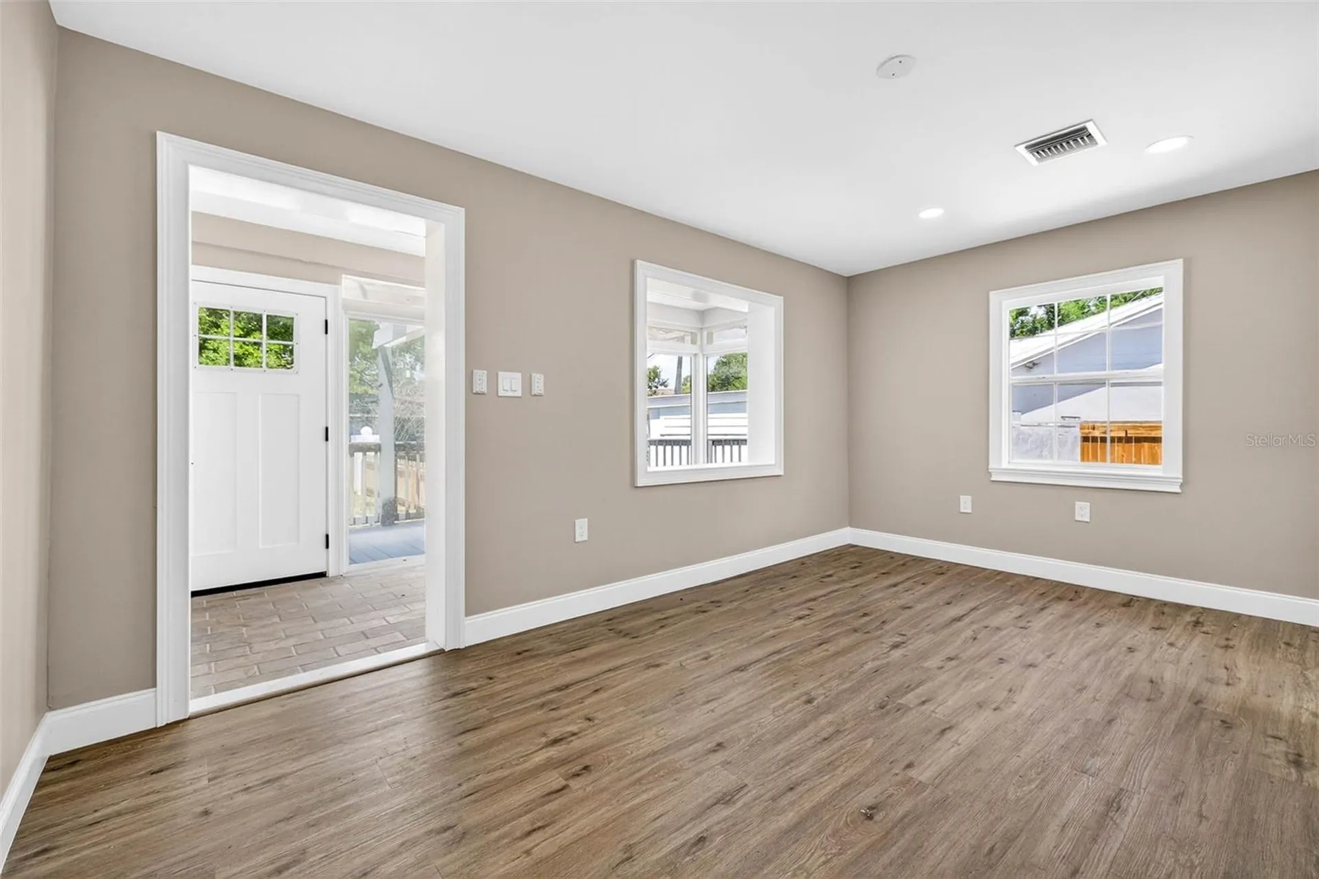 3620 E Tampa Circle Tampa FL 33629